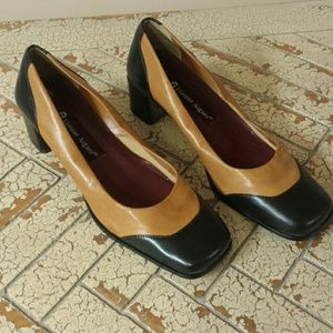Etienne Aigner two tone pumps